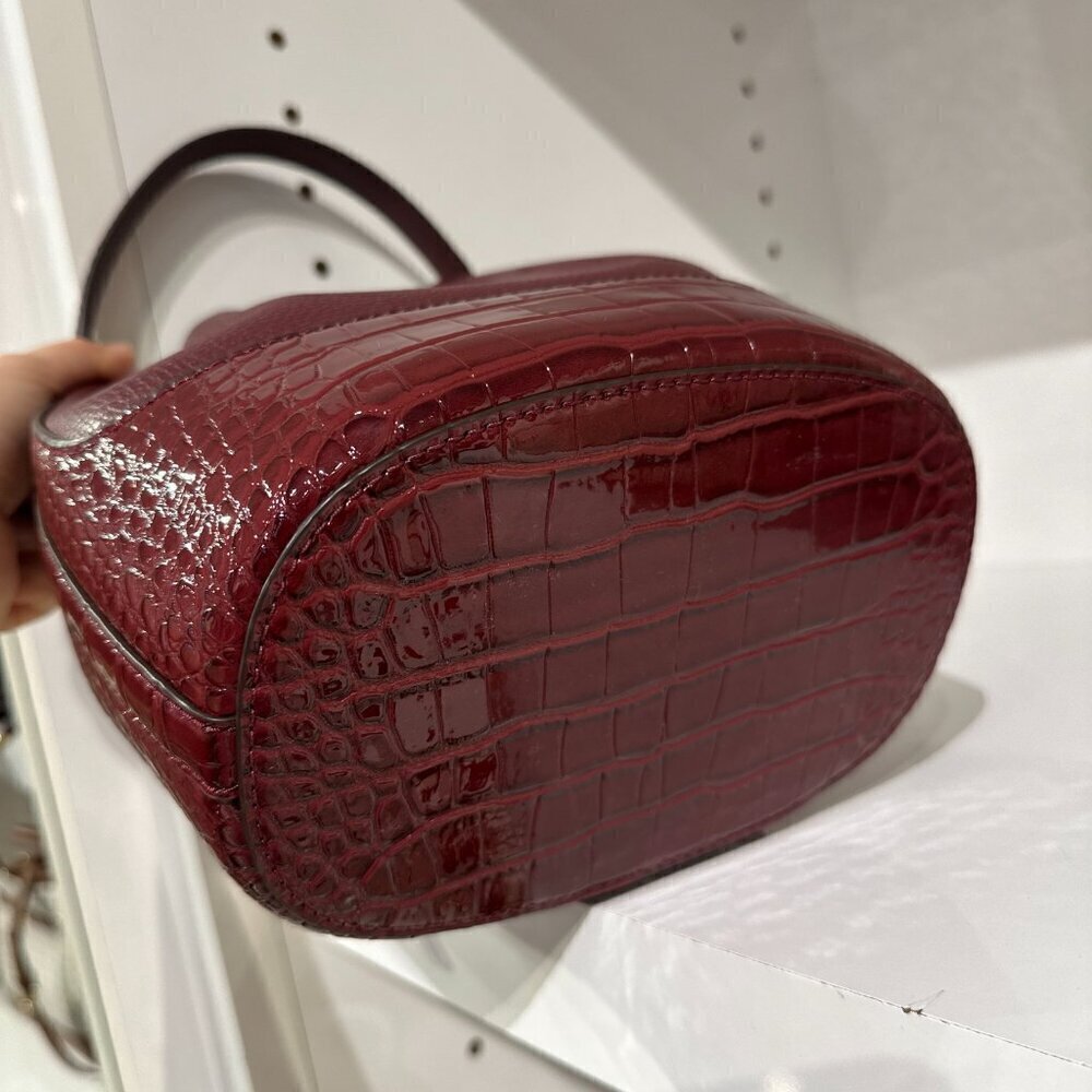 NWT！NEW！Michael Kors Reed Bucket Bag Crocodile Embbossed Leather Belted -Oxblood - Picture 12 of 15